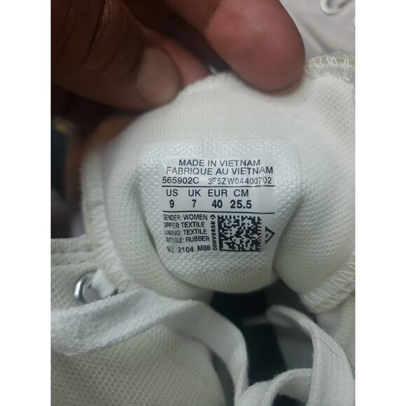 Chuck Taylor All Star High Lugged Womans White Size 9 - Picture 6 of 6